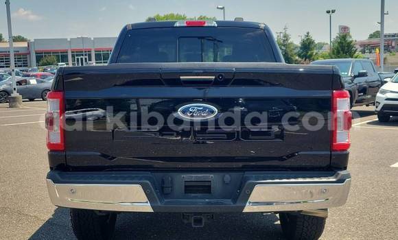 Gura Yakoze Ford F–150 Black Imodoka i Kampala mu Uganda Gura Yakoze Ford F–150 Black Imodoka i Kampala mu Uganda