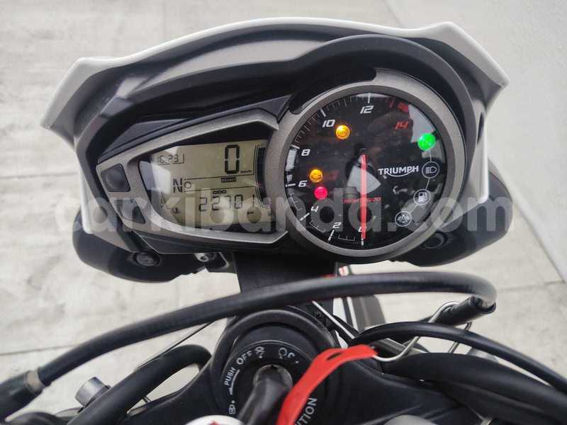 Big with watermark triumph street triple uganda kampala 25308