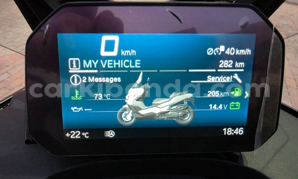 Gura Yakoze BMW C Beige Bike i Kampala mu Uganda Gura Yakoze BMW C Beige Bike i Kampala mu Uganda