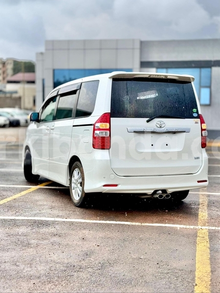 Big with watermark toyota noah uganda kampala 25329