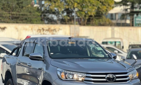 Buy Used Toyota Hiluxe Revo Silver Car in Kampala in Uganda Buy Used Toyota Hiluxe Revo Silver Car in Kampala in Uganda