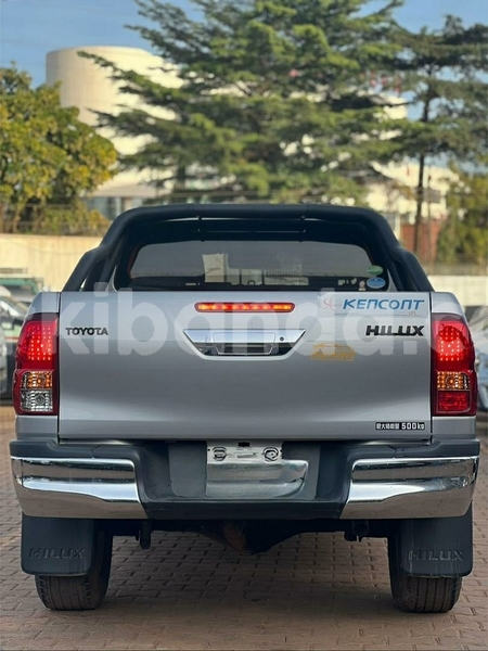 Big with watermark toyota hiluxe revo uganda kampala 25330
