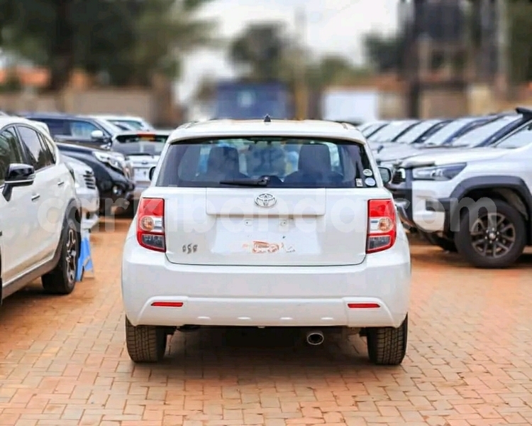 Big with watermark toyota ist uganda kampala 25331