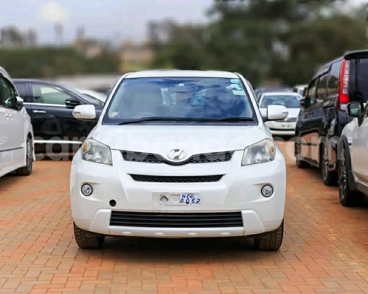 Big with watermark toyota ist uganda kampala 25331