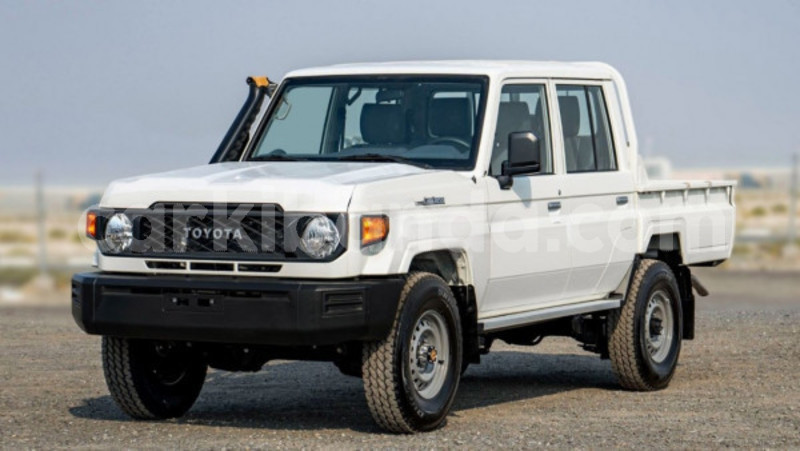 Big with watermark toyota land cruiser uganda kampala 25343
