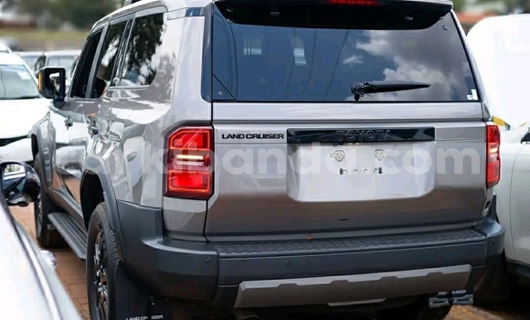 Buy Used Toyota Land Cruiser Prado Beige Car in Kampala in Uganda Buy Used Toyota Land Cruiser Prado Beige Car in Kampala in Uganda