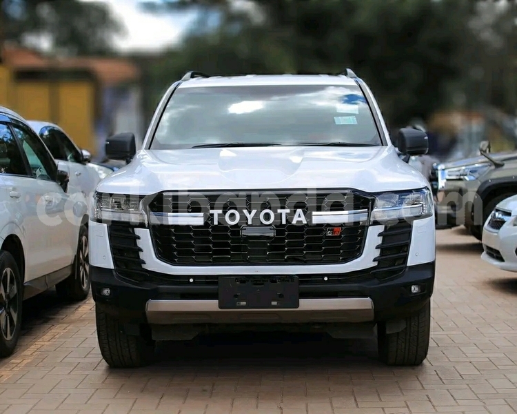 Big with watermark toyota land cruiser uganda kampala 25350