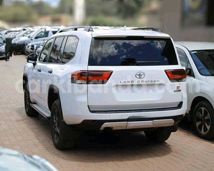 Big with watermark toyota land cruiser uganda kampala 25350