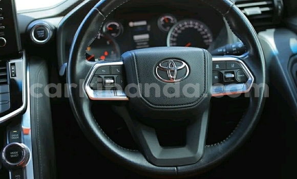 Buy Used Toyota Land Cruiser White Car in Kampala in Uganda Buy Used Toyota Land Cruiser White Car in Kampala in Uganda