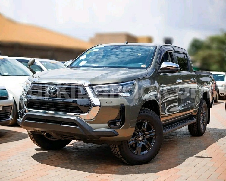 Big with watermark toyota hiluxe revo uganda kampala 25351
