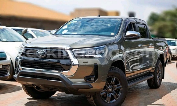 Buy Used Toyota Hiluxe Revo Beige Car in Kampala in Uganda