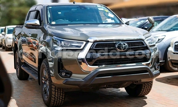 Buy Used Toyota Hiluxe Revo Beige Car in Kampala in Uganda Buy Used Toyota Hiluxe Revo Beige Car in Kampala in Uganda