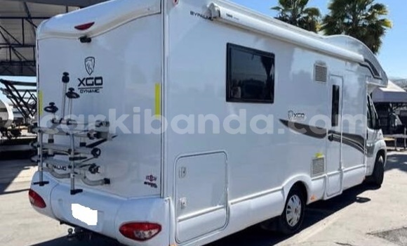 Buy Used Fiat Ulysse White Car in Kampala in Uganda Buy Used Fiat Ulysse White Car in Kampala in Uganda