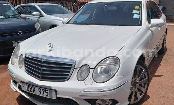 Buy Used Mercedes-Benz A200 White Car in Kampala in Uganda Buy Used Mercedes-Benz A200 White Car in Kampala in Uganda
