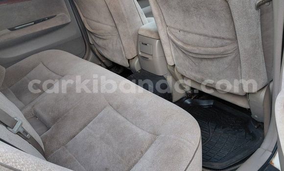 Buy Used Toyota Mark II White Car in Kampala in Uganda Buy Used Toyota Mark II White Car in Kampala in Uganda