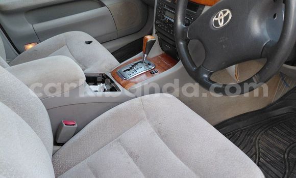 Buy Used Toyota Mark II White Car in Kampala in Uganda Buy Used Toyota Mark II White Car in Kampala in Uganda