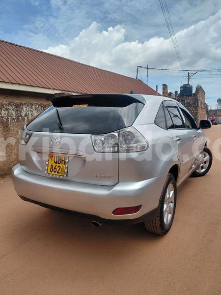 Big with watermark toyota harrier uganda kampala 25378