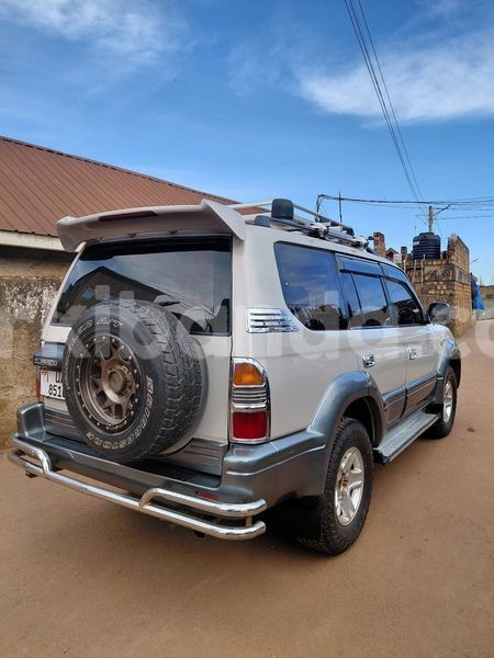 Big with watermark toyota prado uganda kampala 25380
