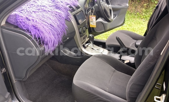 Acheter Occasion Voiture Toyota Fielder Noir à Kampala, Ouganda Acheter Occasion Voiture Toyota Fielder Noir à Kampala, Ouganda