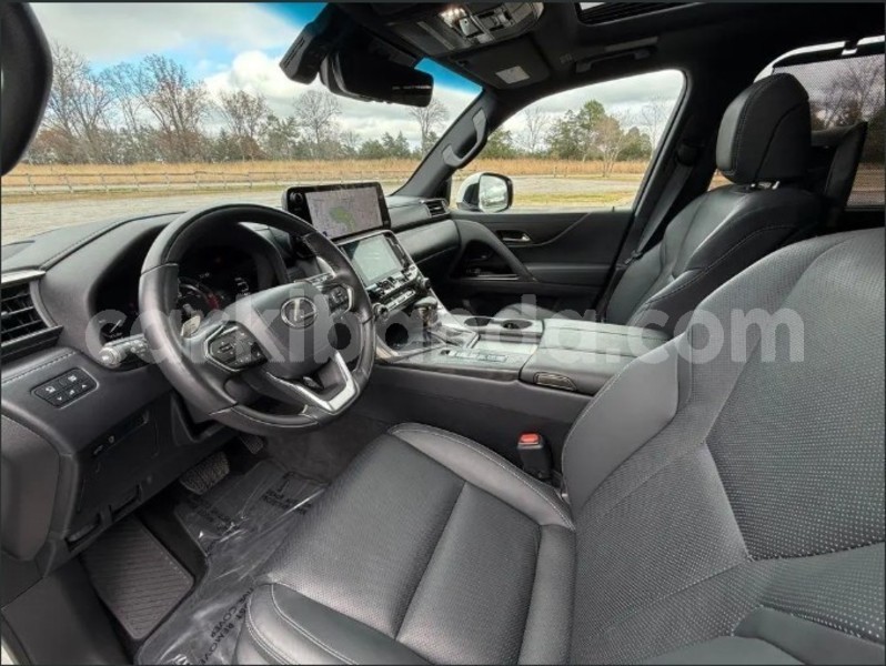 Big with watermark lexus lx northern amudat 25401