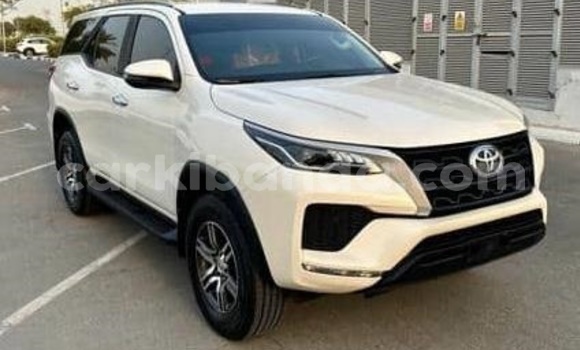 Buy Used Toyota Fortuner White Car in Kampala in Uganda