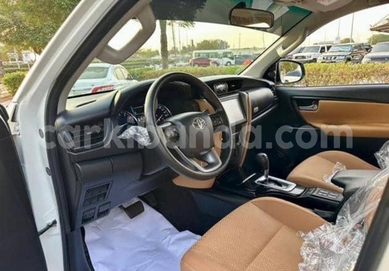 Big with watermark toyota fortuner uganda kampala 25407