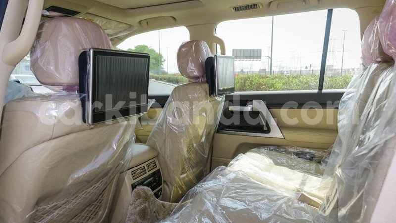 Big with watermark toyota land cruiser uganda kampala 25408