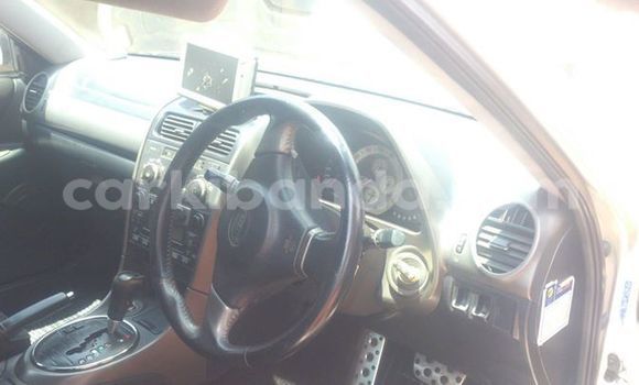 Nunua Ilio tumika Toyota Premio Nyeupe Gari ndani ya Kampala nchini Uganda Nunua Ilio tumika Toyota Premio Nyeupe Gari ndani ya Kampala nchini Uganda