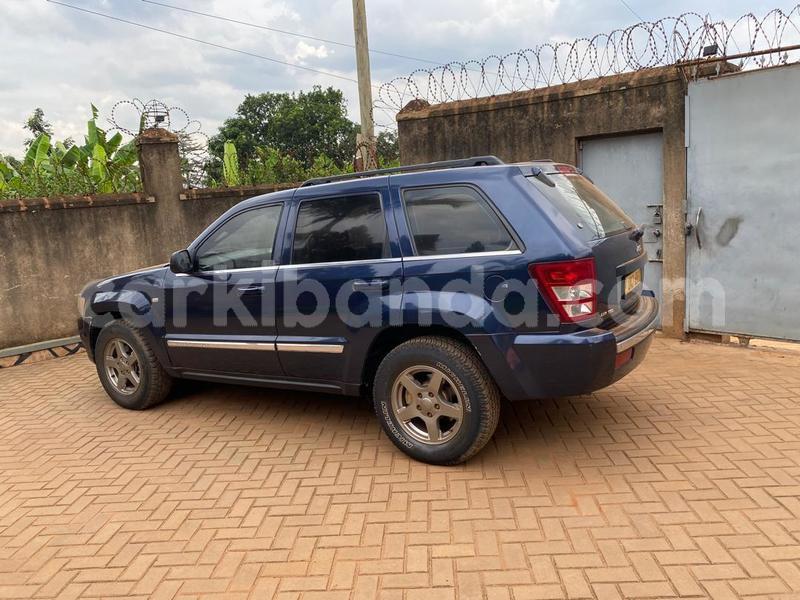 Big with watermark jeep grand cherokee uganda kampala 25418