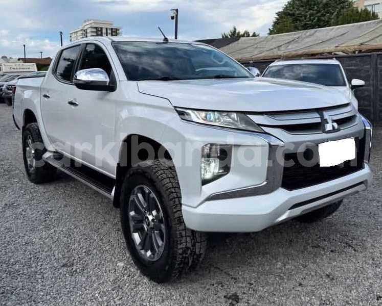 Big with watermark mitsubishi l200 uganda kampala 25419