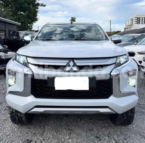 Big with watermark mitsubishi l200 uganda kampala 25419