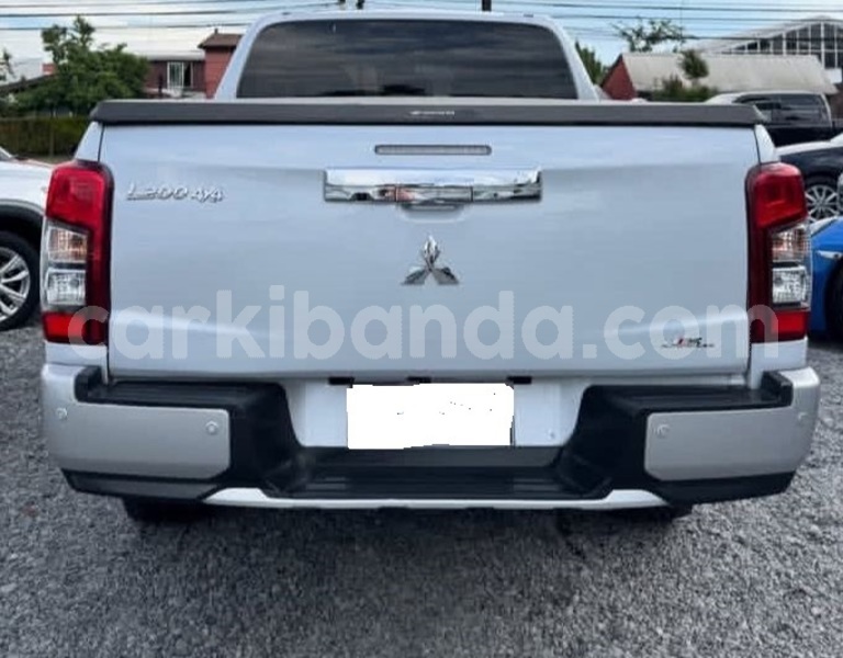 Big with watermark mitsubishi l200 uganda kampala 25419