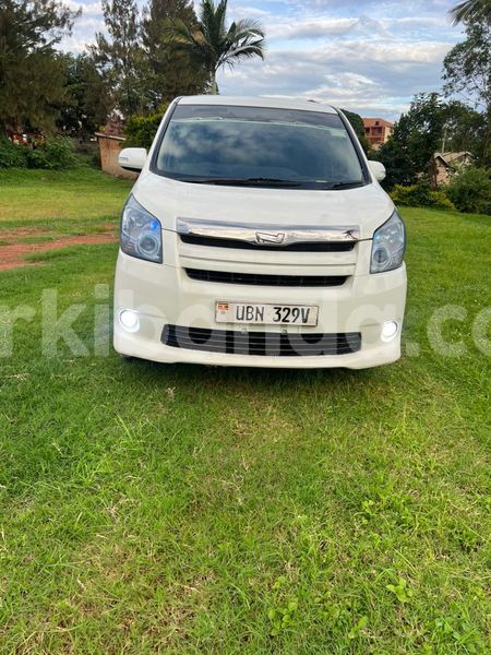 Big with watermark toyota noah uganda kampala 25422