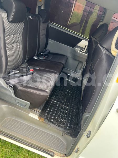 Big with watermark toyota noah uganda kampala 25422