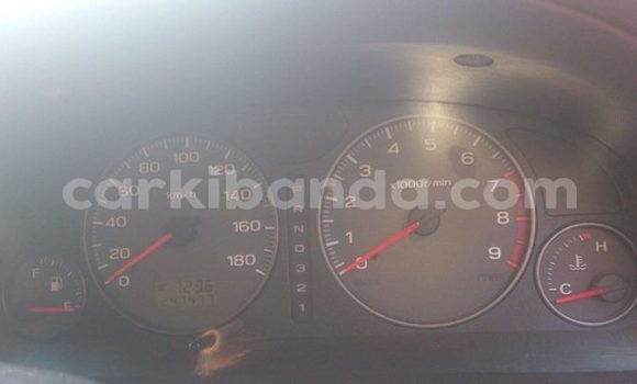 Nunua Ilio tumika Subaru Forester Fedha Gari ndani ya Kampala nchini Uganda Nunua Ilio tumika Subaru Forester Fedha Gari ndani ya Kampala nchini Uganda