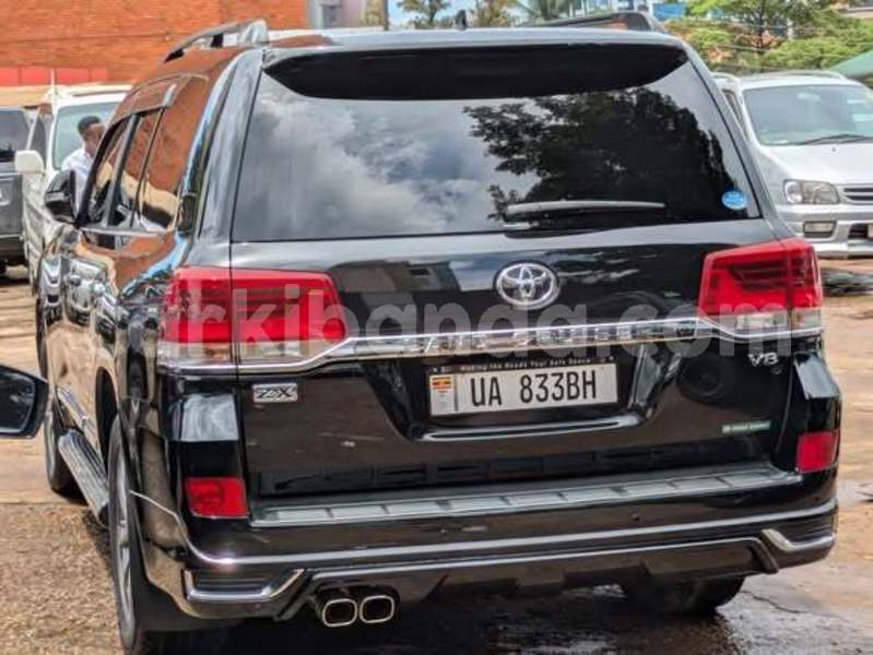 Big with watermark toyota land cruiser prado uganda kampala 25425