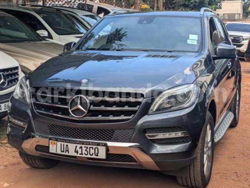 Big with watermark toyota land cruiser prado uganda kampala 25425
