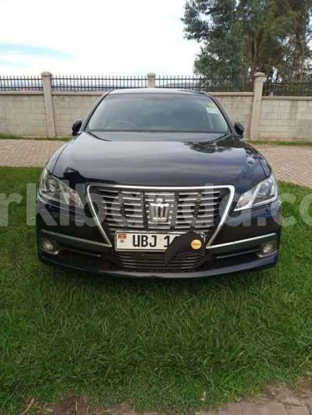 Big with watermark toyota crown uganda kampala 25426