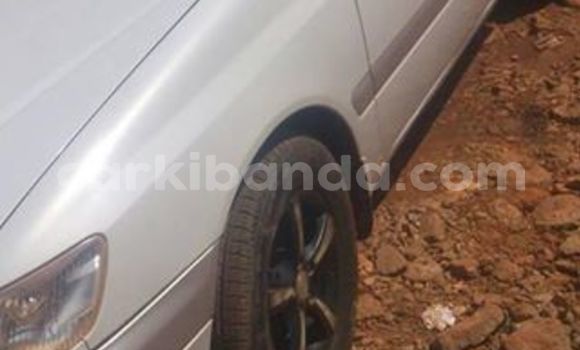 Nunua Ilio tumika Toyota Premio Fedha Gari ndani ya Kampala nchini Uganda Nunua Ilio tumika Toyota Premio Fedha Gari ndani ya Kampala nchini Uganda