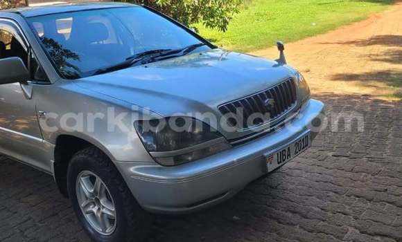 Gura Yakoze Toyota Harrier Other Imodoka i Kampala mu Uganda Gura Yakoze Toyota Harrier Other Imodoka i Kampala mu Uganda
