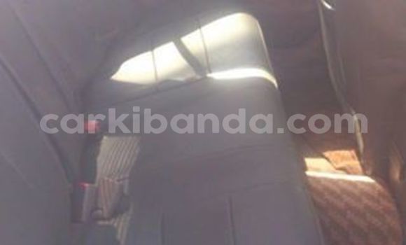 Nunua Ilio tumika Toyota Premio Fedha Gari ndani ya Kampala nchini Uganda Nunua Ilio tumika Toyota Premio Fedha Gari ndani ya Kampala nchini Uganda