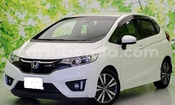 Buy Used Honda FIT White Car in Kampala in Uganda