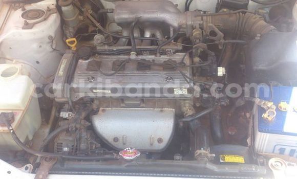 Nunua Ilio tumika Toyota Premio Fedha Gari ndani ya Kampala nchini Uganda Nunua Ilio tumika Toyota Premio Fedha Gari ndani ya Kampala nchini Uganda