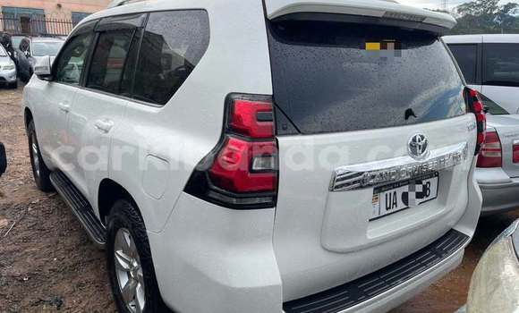 Buy Used Toyota Land Cruiser White Car in Kampala in Uganda Buy Used Toyota Land Cruiser White Car in Kampala in Uganda