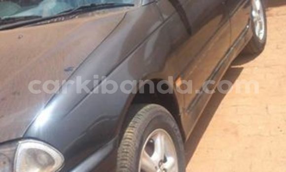 Nunua Ilio tumika Toyota Caldina Nyeusi Gari ndani ya Kampala nchini Uganda Nunua Ilio tumika Toyota Caldina Nyeusi Gari ndani ya Kampala nchini Uganda