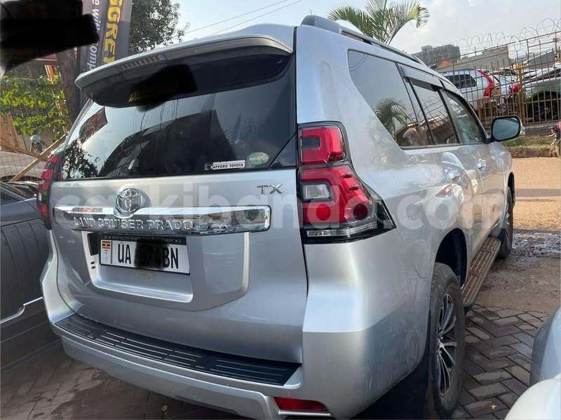 Big with watermark toyota land cruiser uganda kampala 25458