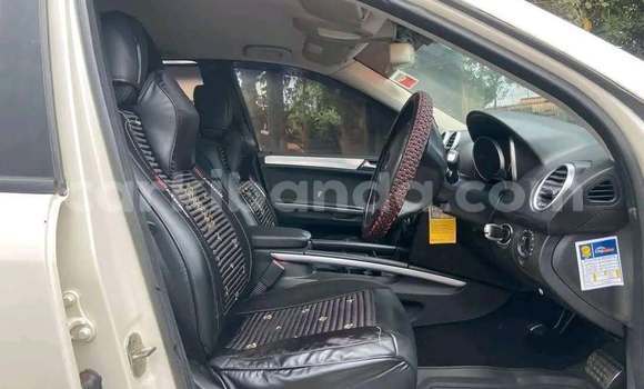 Buy Used Mercedes‒Benz G-klasse White Car in Kampala in Uganda Buy Used Mercedes‒Benz G-klasse White Car in Kampala in Uganda