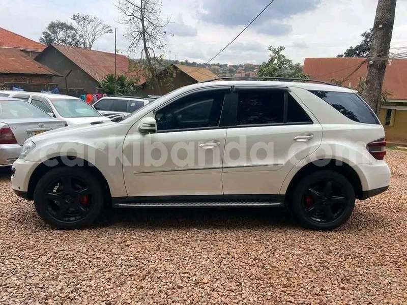 Big with watermark mercedes benz g klasse uganda kampala 25460