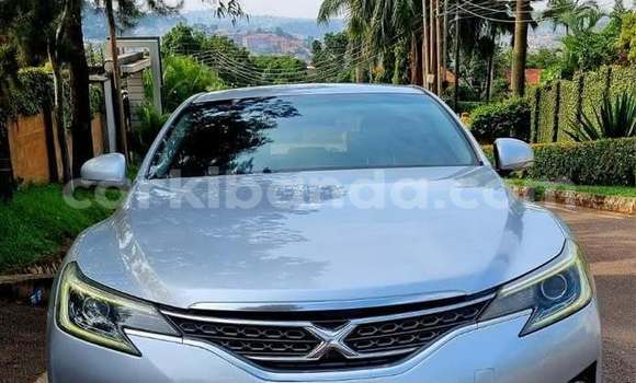 Buy Used Toyota Mark X White Car in Kampala in Uganda