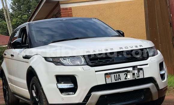 Buy Used Land Rover Range Rover Vogue White Car in Kampala in Uganda